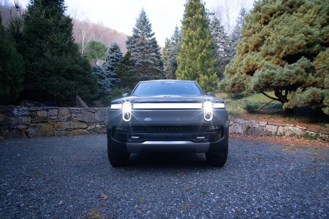 2022 Rivian R1T - Image 13 of 31