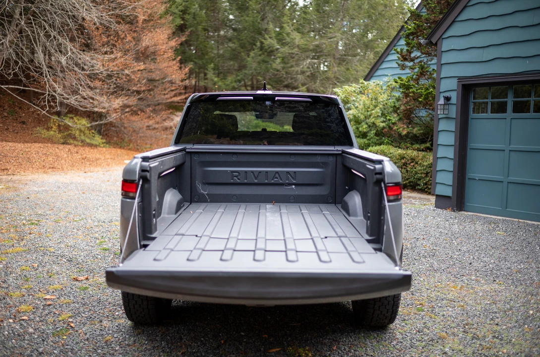 2022 Rivian R1T - Image 29 of 31