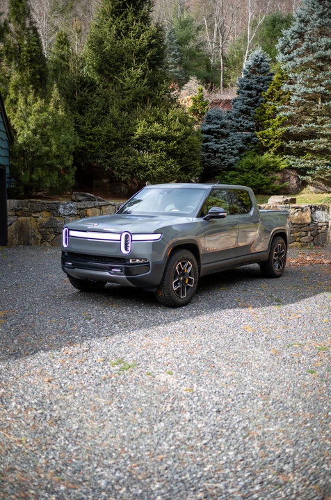 2022 Rivian R1T - Image 5 of 31