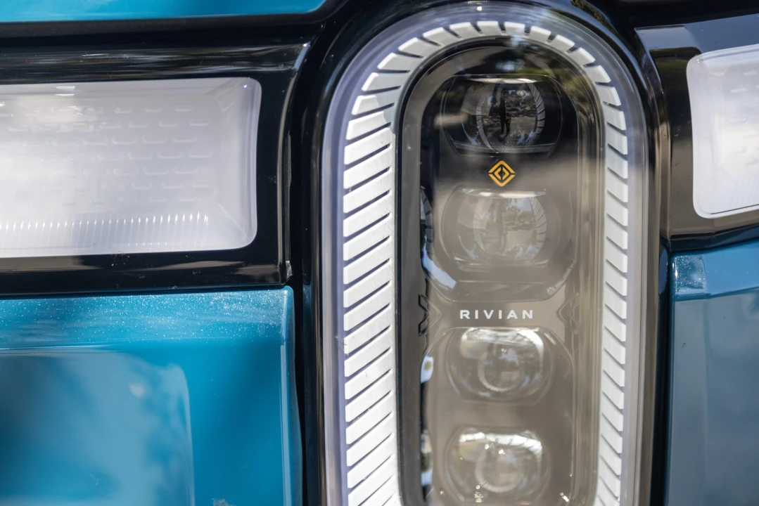 2022 Rivian R1T - Image 22 of 31