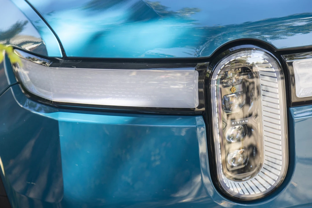 2022 Rivian R1T - Image 21 of 31