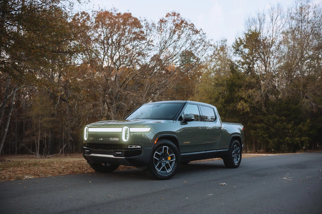 2022 Rivian R1T - Image 3 of 31