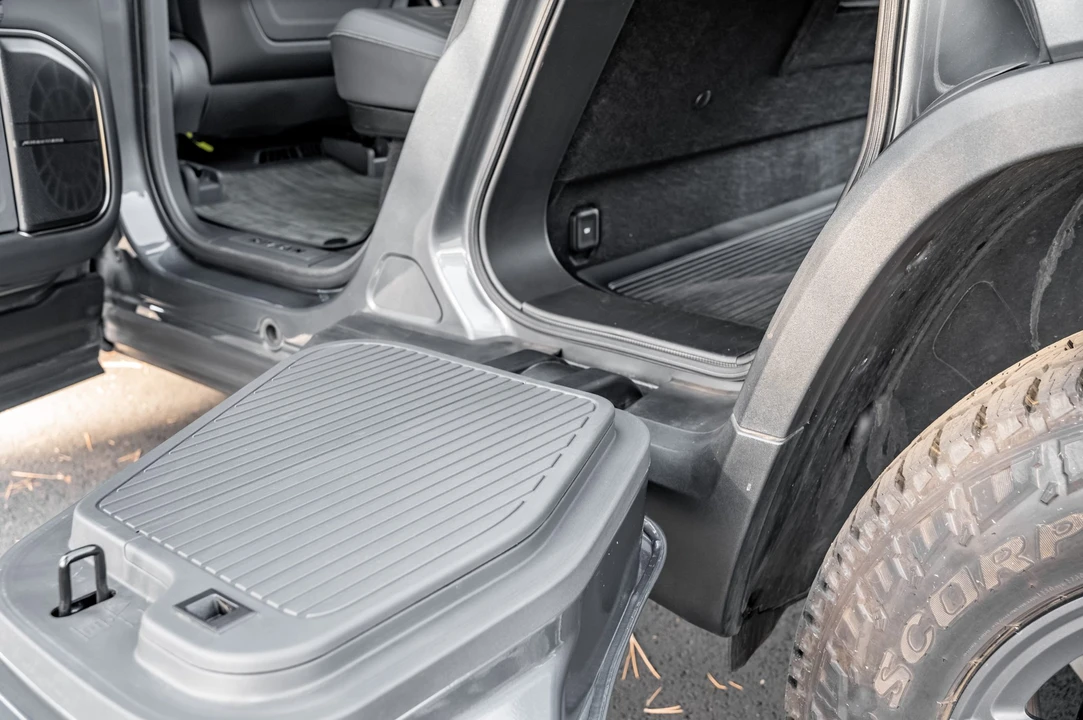 2022 Rivian R1T - Image 24 of 31