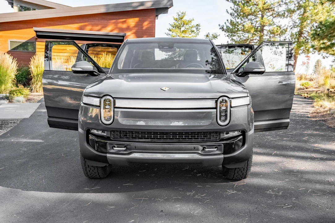 2022 Rivian R1T - Image 4 of 31