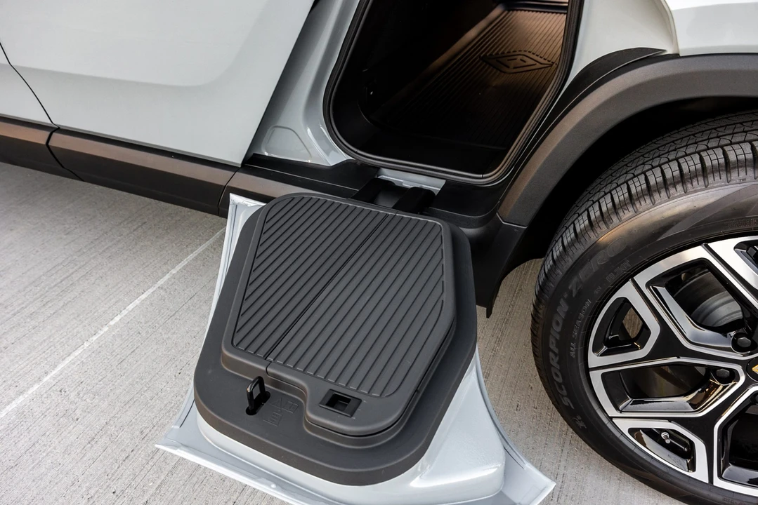 2022 Rivian R1T - Image 23 of 31