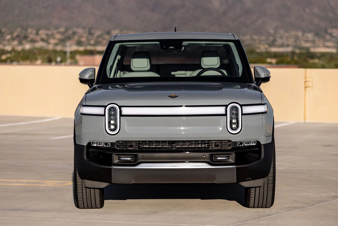 2022 Rivian R1T - Image 3 of 31