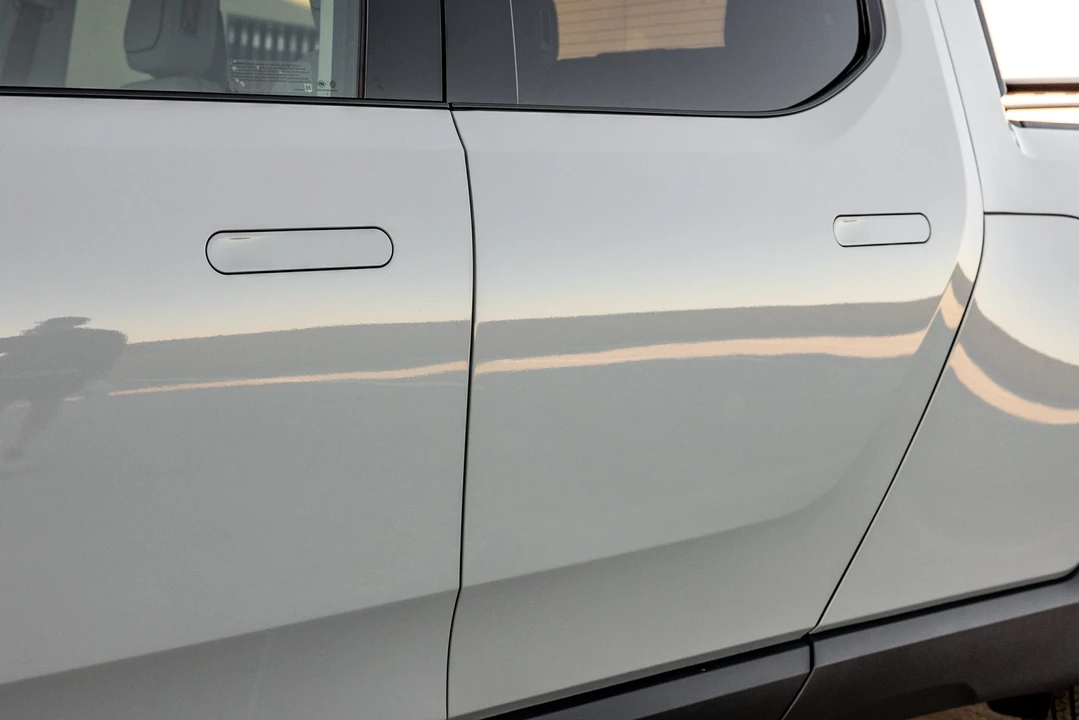 2022 Rivian R1T - Image 16 of 31