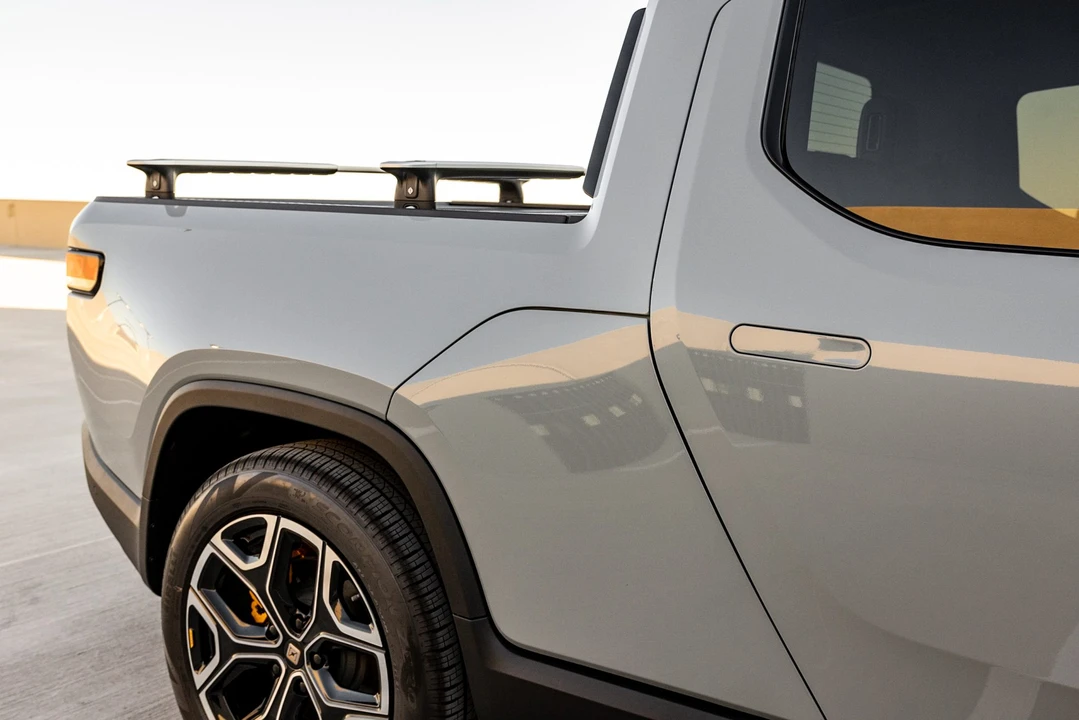 2022 Rivian R1T - Image 29 of 31