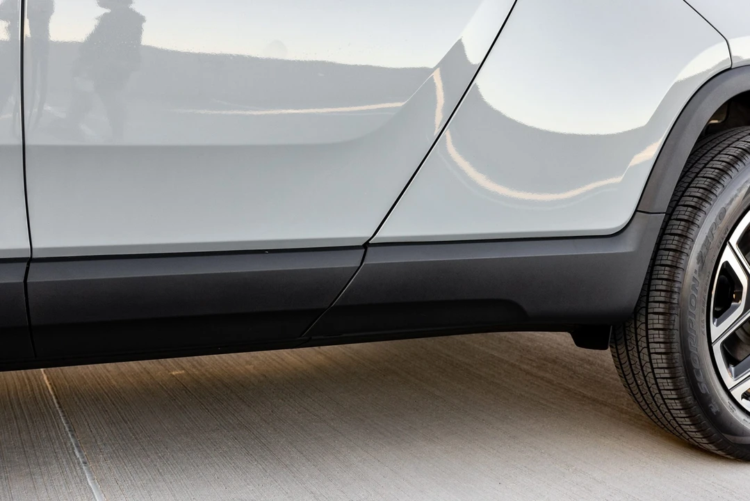 2022 Rivian R1T - Image 17 of 31