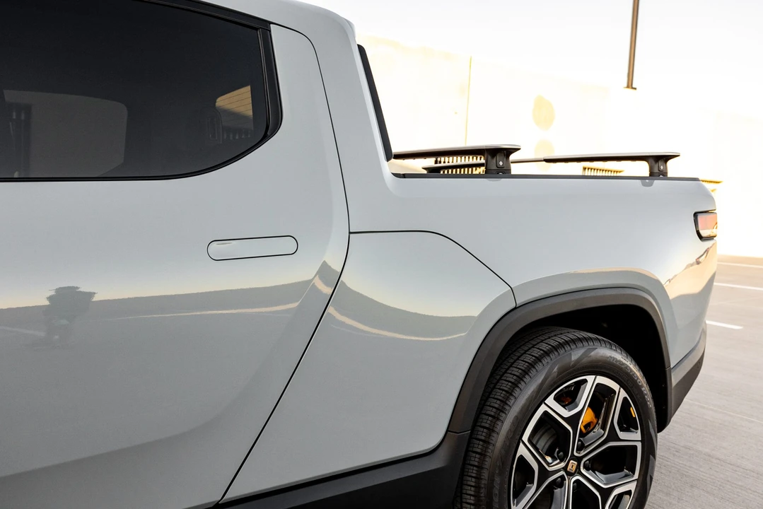 2022 Rivian R1T - Image 19 of 31
