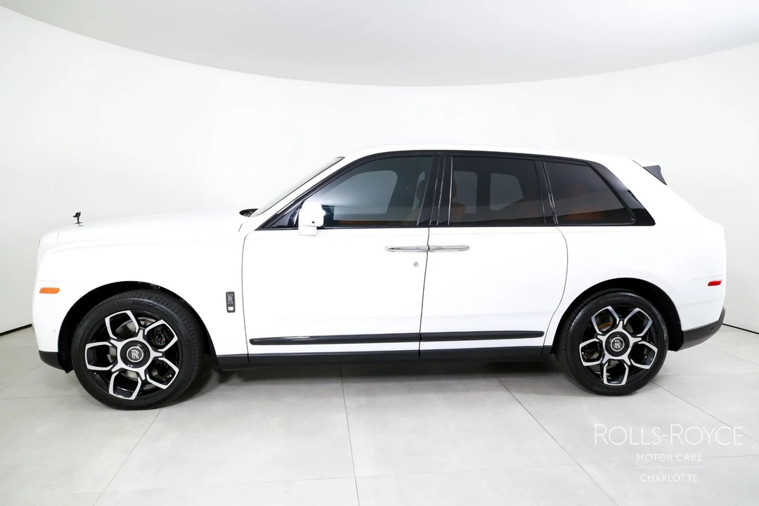 2022 Rolls-Royce Cullinan Black Badge - Image 3 of 12