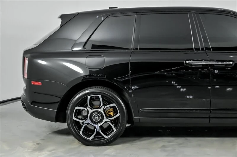 2022 Rolls-Royce Cullinan Black Badge - Image 13 of 21