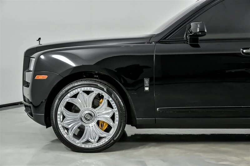 2022 Rolls-Royce Cullinan Black Badge - Image 7 of 21