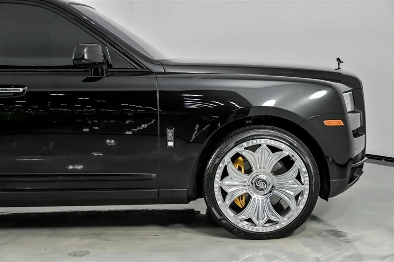 2022 Rolls-Royce Cullinan Black Badge - Image 15 of 21