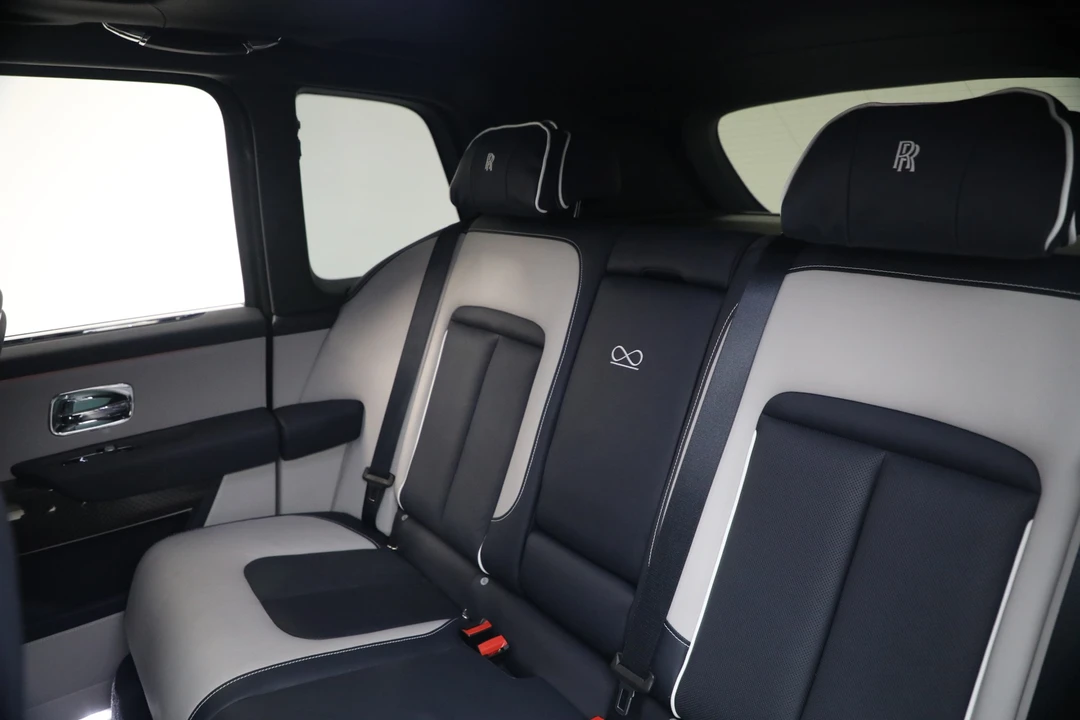 2022 Rolls-Royce Cullinan Black Badge - Image 22 of 31