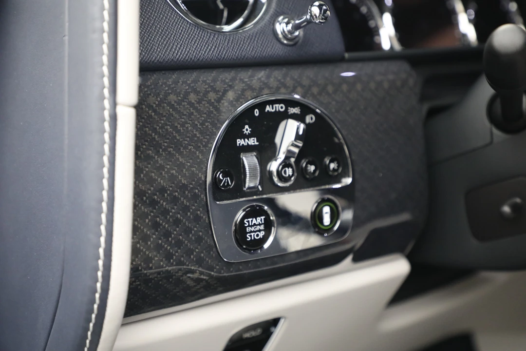 2022 Rolls-Royce Cullinan Black Badge - Image 29 of 31