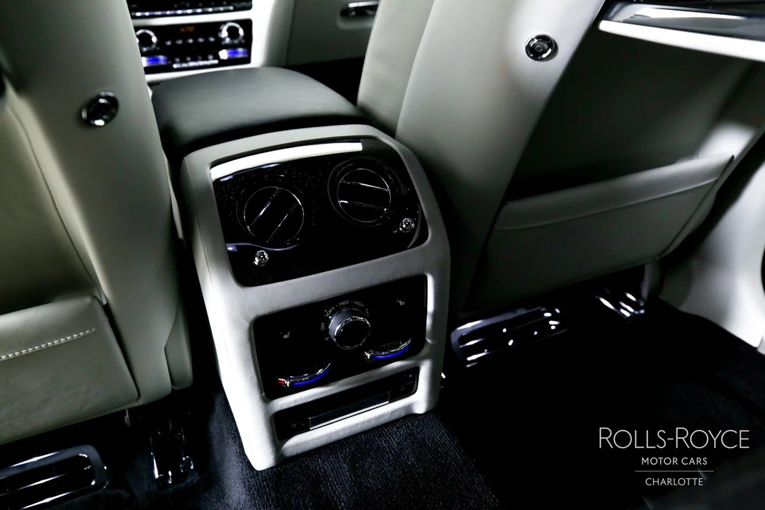 2022 Rolls-Royce Ghost Black Badge 2nd Gen - Image 21 of 31