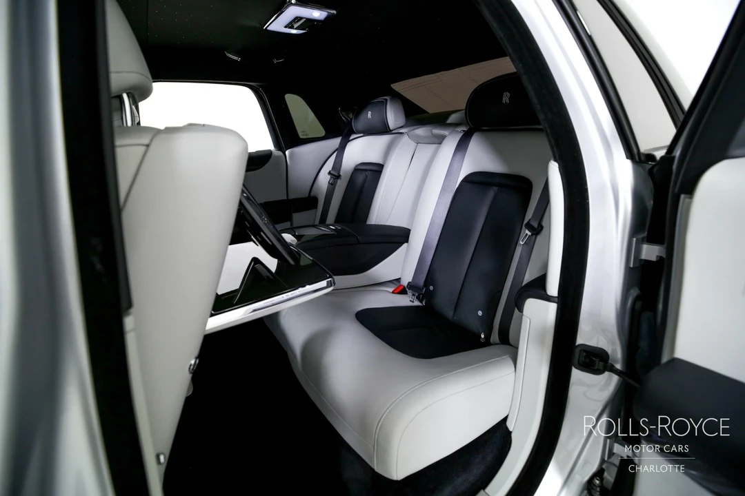 2022 Rolls-Royce Ghost Black Badge 2nd Gen - Image 19 of 21
