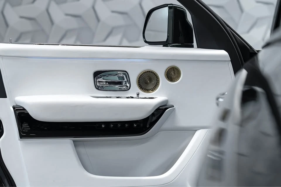 2022 Rolls-Royce Cullinan - Image 7 of 17