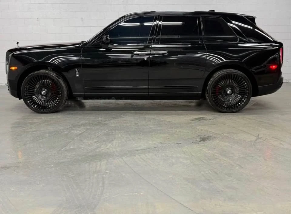 2022 Rolls-Royce Cullinan - Image 2 of 18