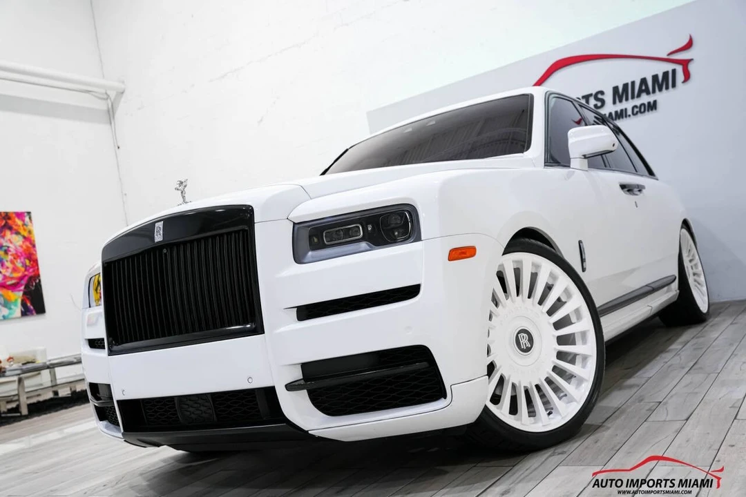 2022 Rolls-Royce Cullinan - Image 2 of 12