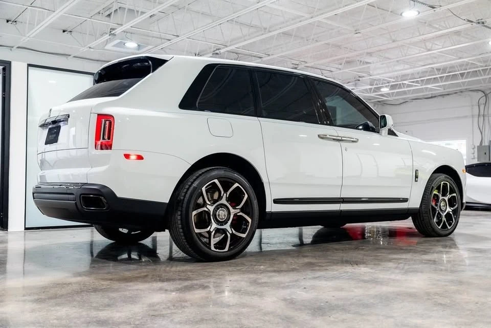 2022 Rolls-Royce Cullinan Black Badge - Image 5 of 12