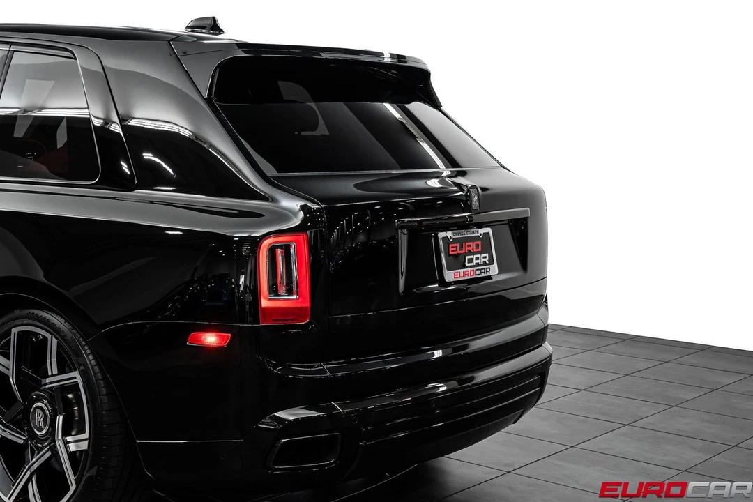 2022 Rolls-Royce Cullinan Black Badge - Image 17 of 31