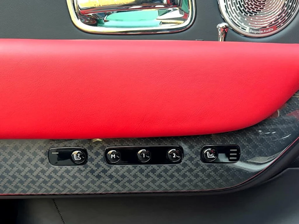 2022 Rolls-Royce Cullinan Black Badge - Image 25 of 31