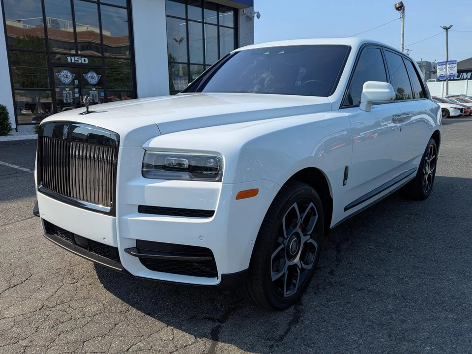 2022 Rolls-Royce Cullinan Black Badge - Image 2 of 31