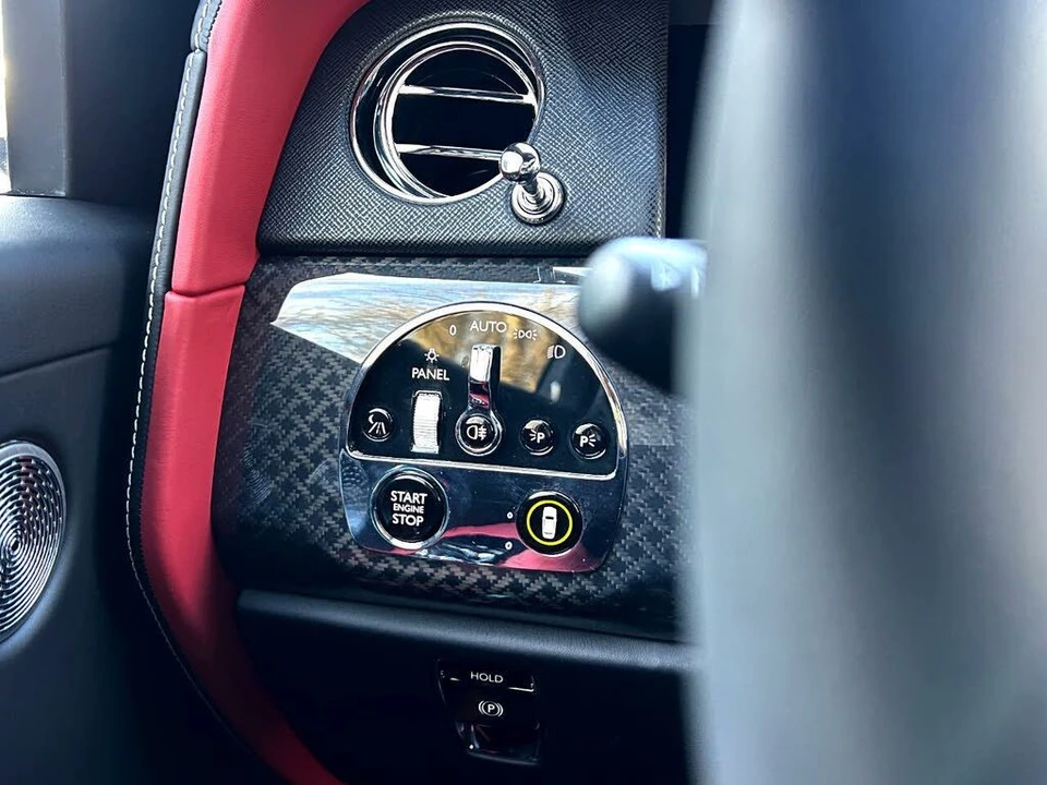 2022 Rolls-Royce Cullinan Black Badge - Image 17 of 31