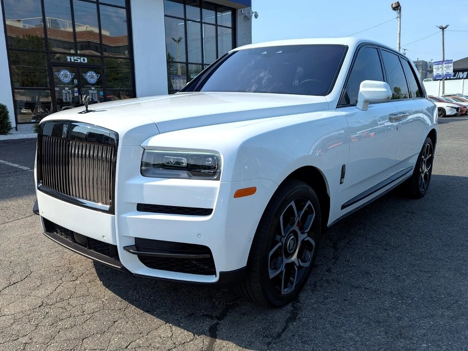 2022 Rolls-Royce Cullinan Black Badge - Image 2 of 21