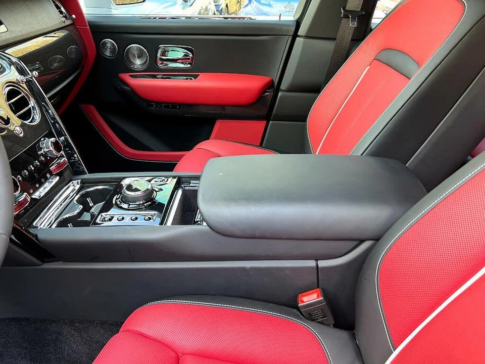 2022 Rolls-Royce Cullinan Black Badge - Image 15 of 31