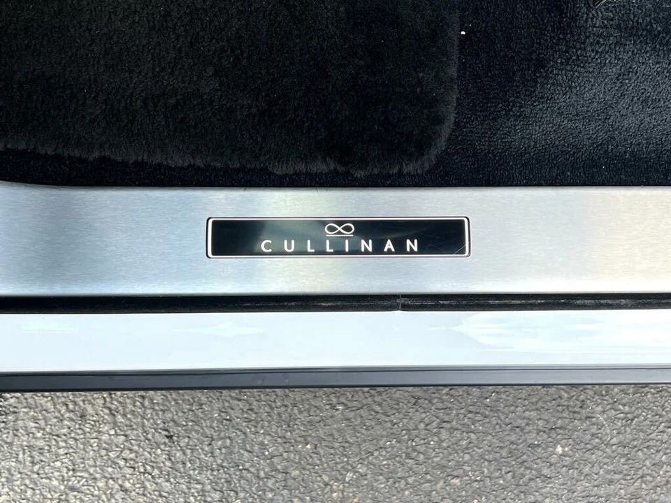 2022 Rolls-Royce Cullinan Black Badge - Image 30 of 31