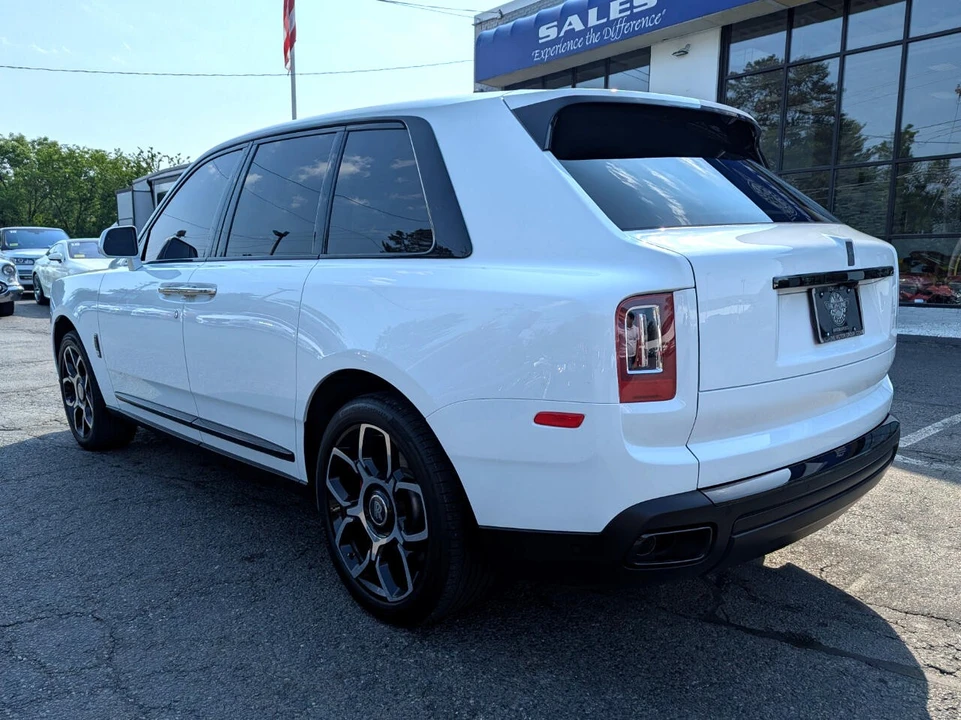 2022 Rolls-Royce Cullinan Black Badge - Image 10 of 21