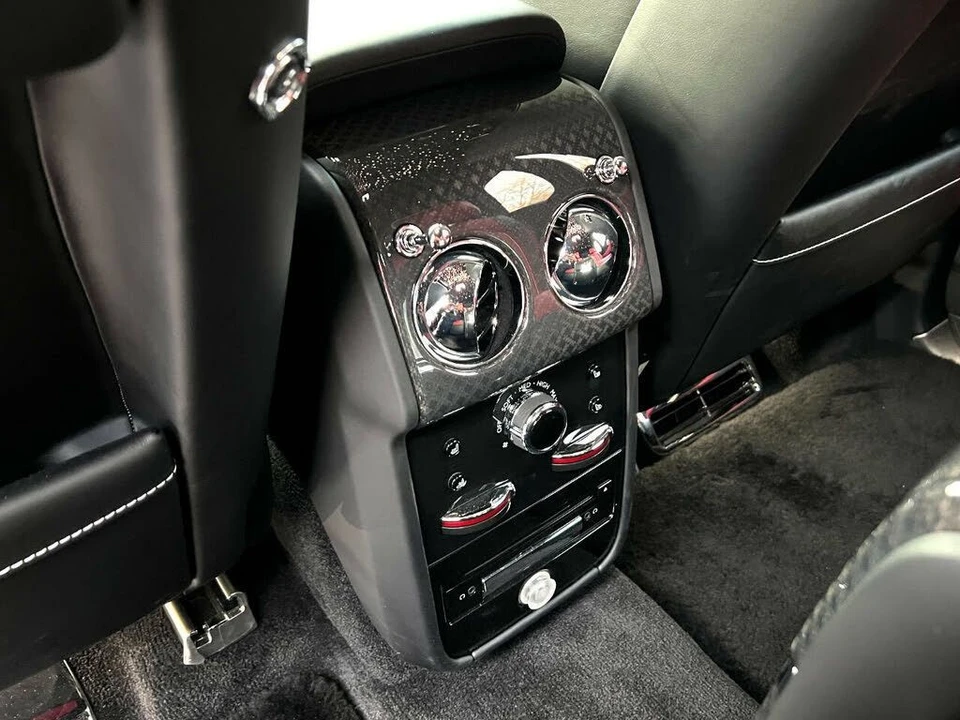 2022 Rolls-Royce Cullinan Black Badge - Image 25 of 31