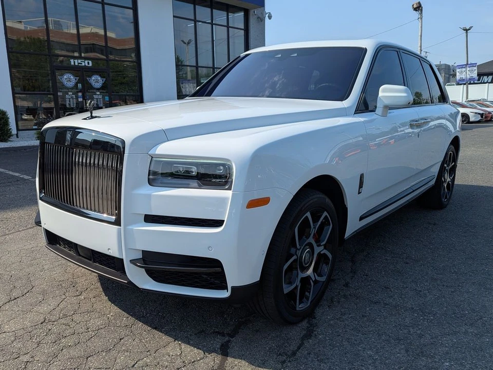 2022 Rolls-Royce Cullinan Black Badge - Image 2 of 31