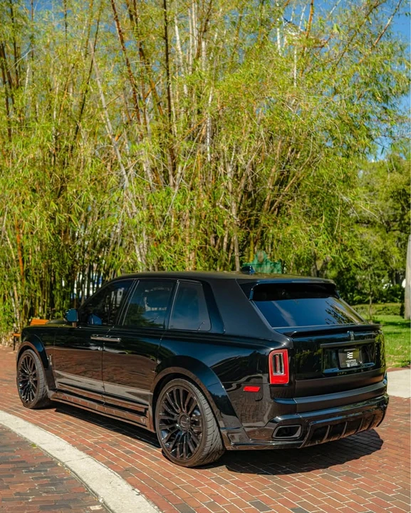 2022 Rolls-Royce Cullinan Black Badge - Image 2 of 10