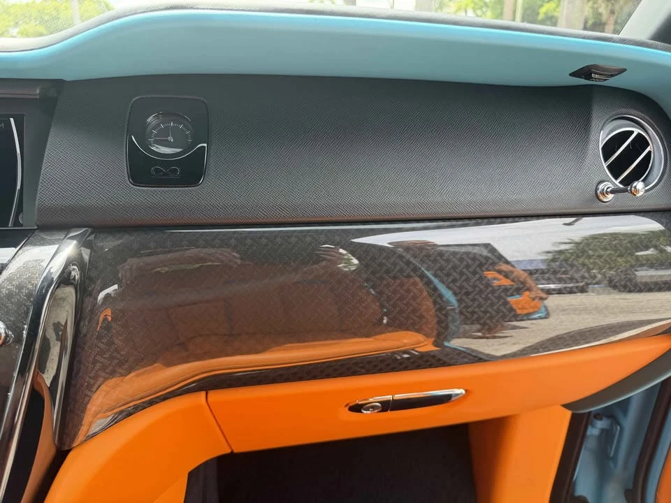 2022 Rolls-Royce Cullinan Black Badge - Image 17 of 19