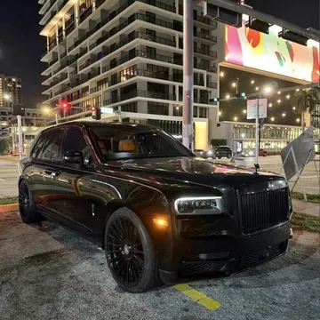 2022 Rolls-Royce Cullinan Black Badge