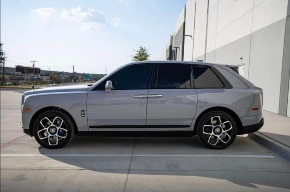 2022 Rolls-Royce Cullinan Black Badge - Image 14 of 17
