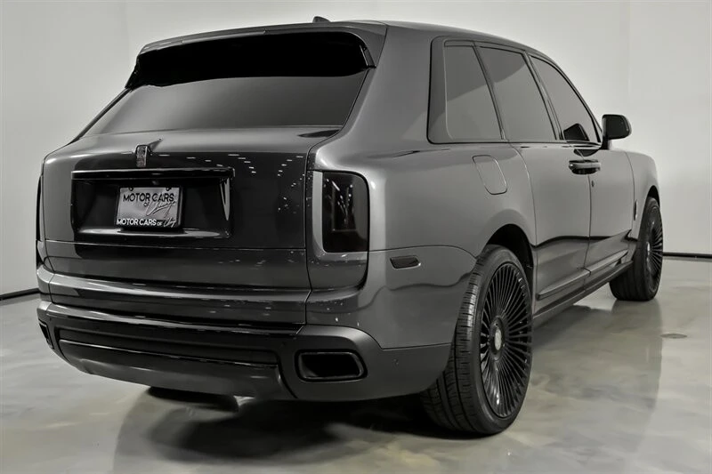 2022 Rolls-Royce Cullinan - Image 12 of 21