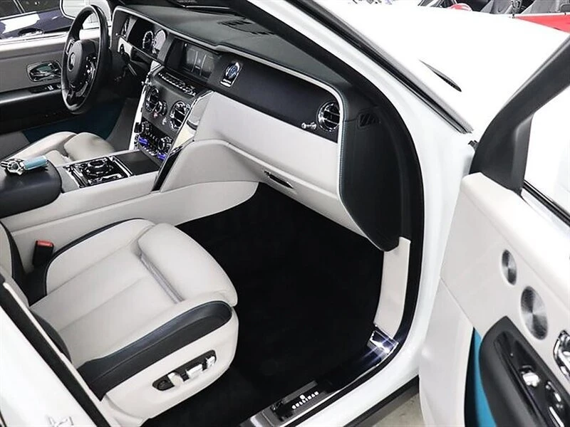 2022 Rolls-Royce Cullinan - Image 16 of 20