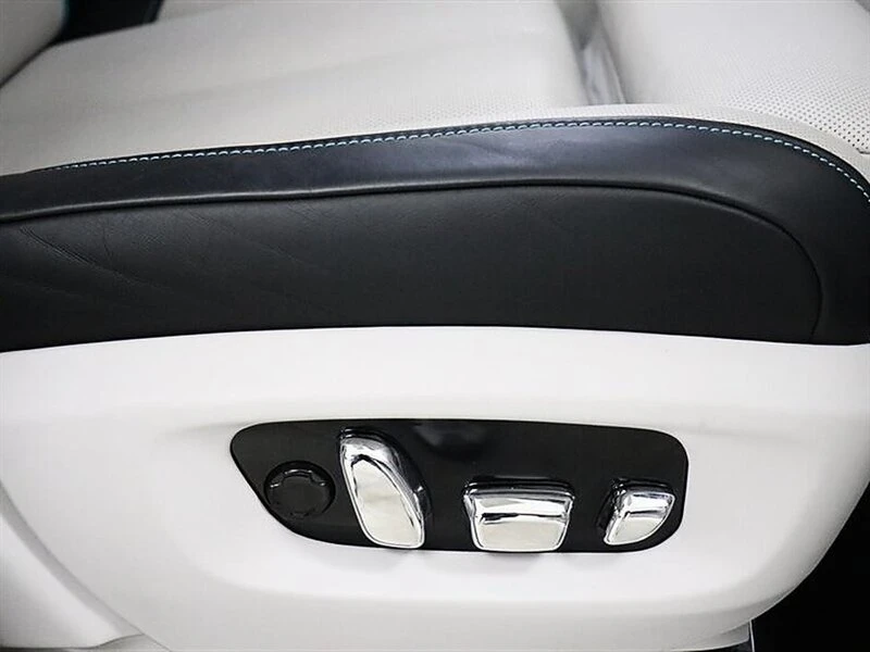 2022 Rolls-Royce Cullinan - Image 17 of 20