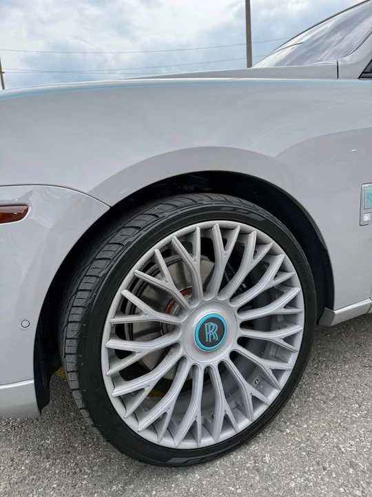 2022 Rolls-Royce Cullinan - Image 2 of 13