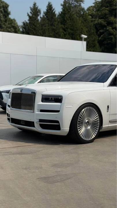 2022 Rolls-Royce Cullinan - Image 4 of 11