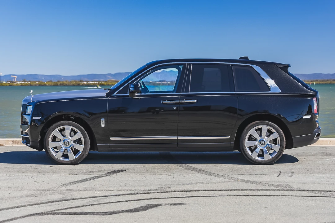 2022 Rolls-Royce Cullinan - Image 4 of 31