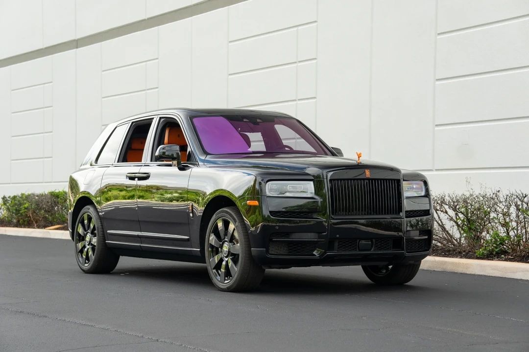 2022 Rolls-Royce Cullinan - Image 2 of 12