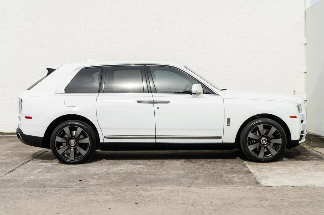 2022 Rolls-Royce Cullinan - Image 8 of 31