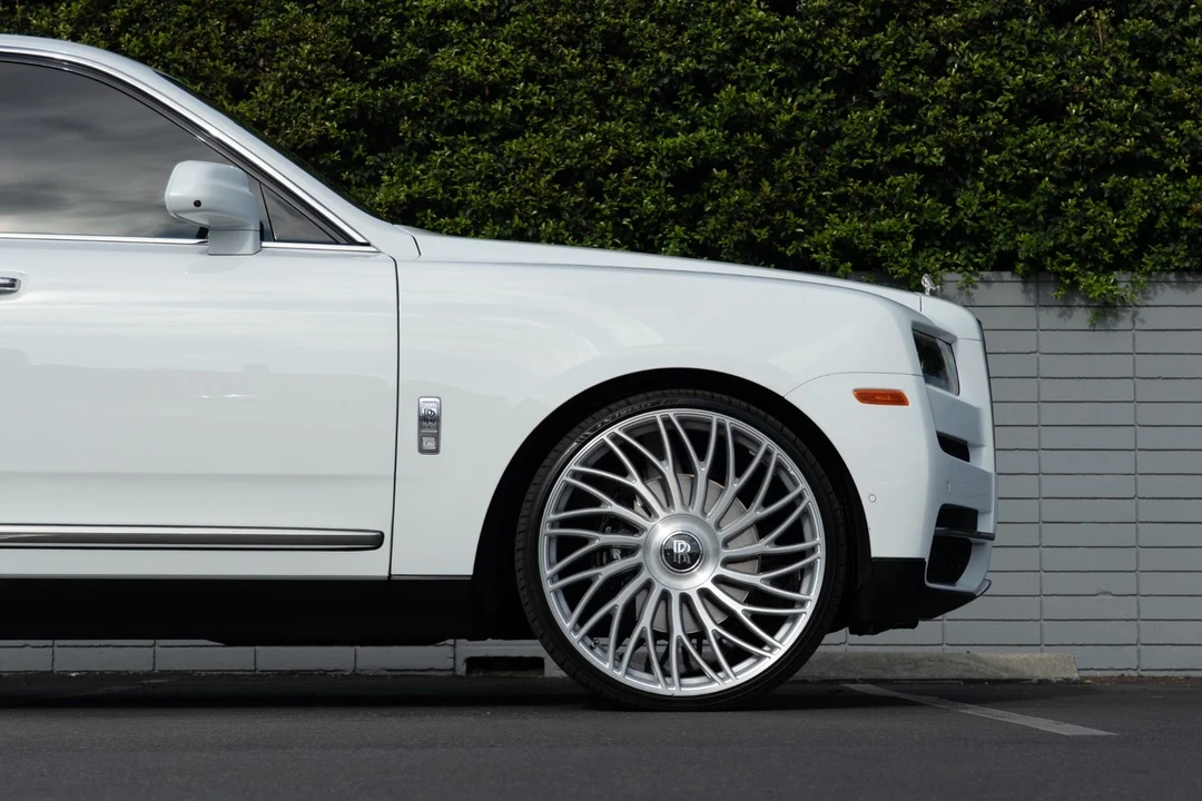 2022 Rolls-Royce Cullinan - Image 10 of 12