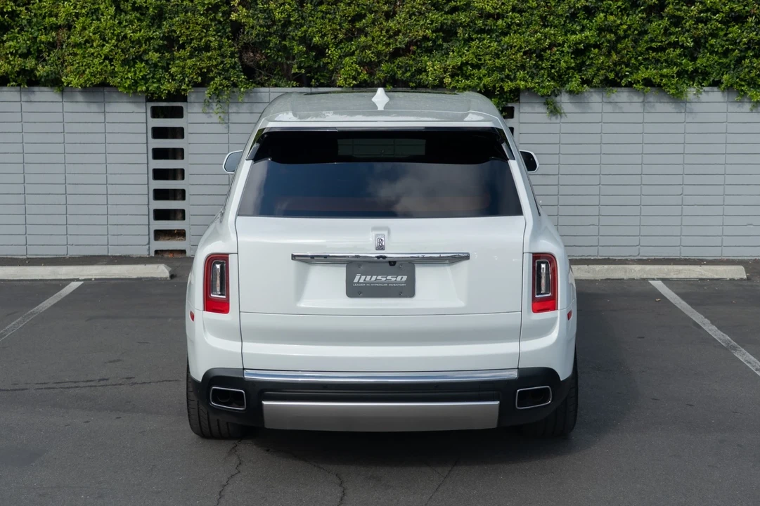 2022 Rolls-Royce Cullinan - Image 2 of 12